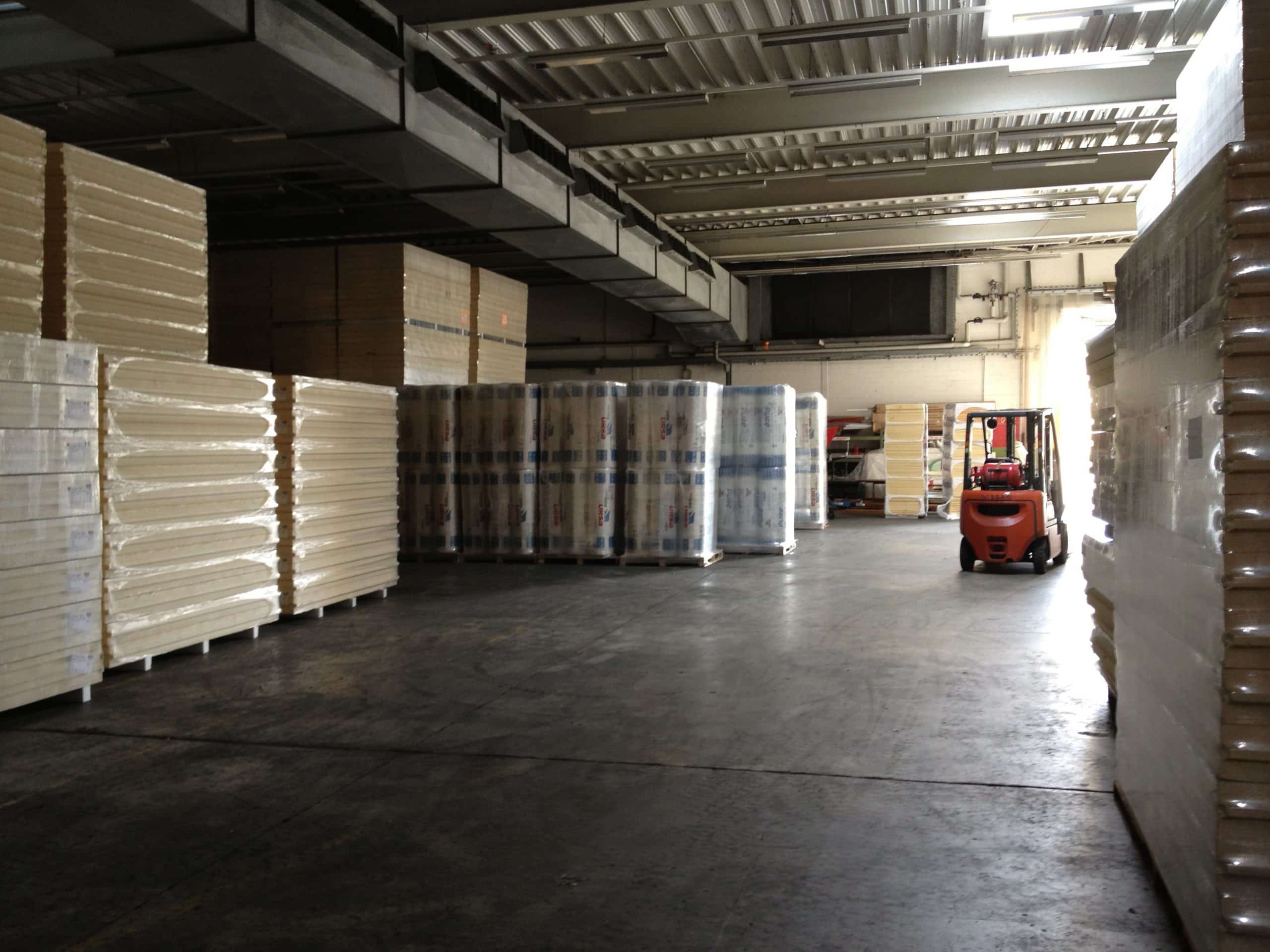 isolatiehal-isolatieplaten-opslag-2